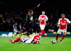 Arsenal - PSV 2-2 » „Tunarii” se califică în sferturi, dar olandezii ies cu capul sus din competiție