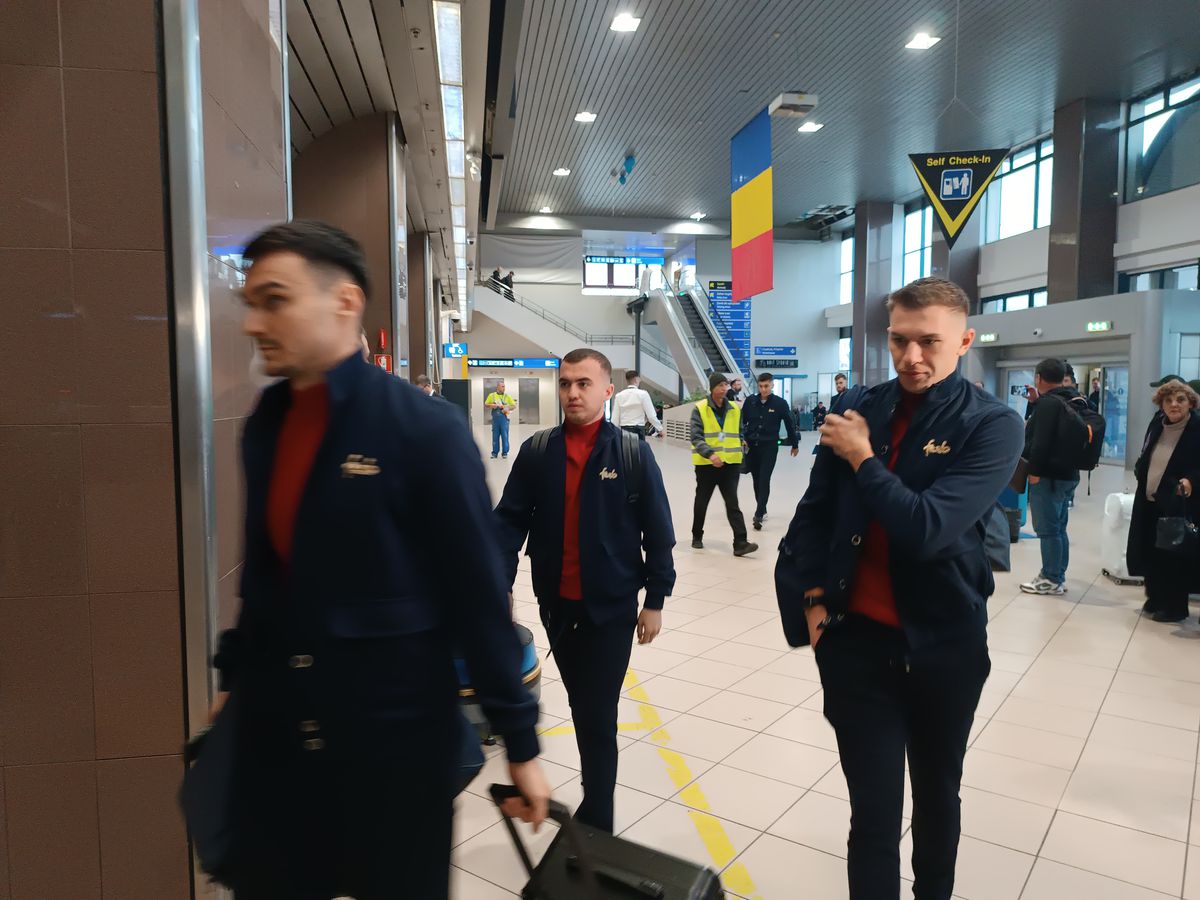 A rămas la București! FCSB a decolat spre Lyon fără titularul anunțat de Becali » MM Stoica l-a luat tare: „Ce faci, mă, dormi în seara asta?!”