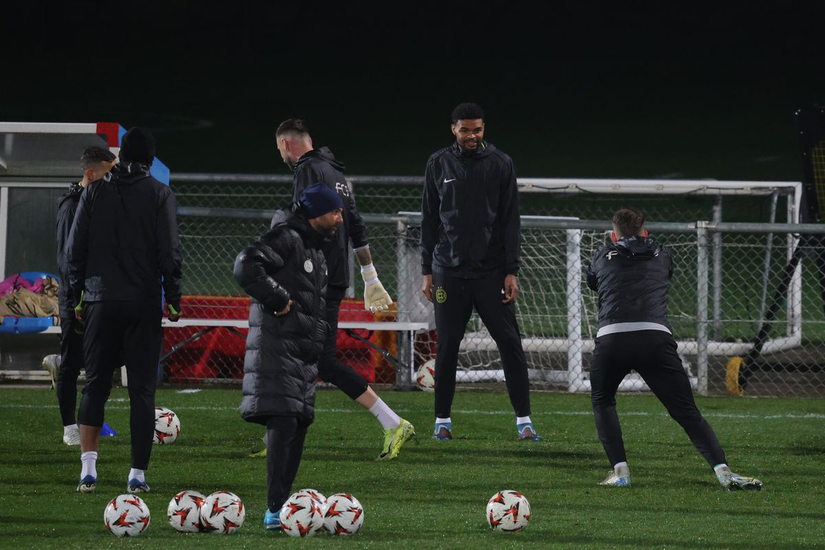 Antrenament oficial FCSB la Lyon