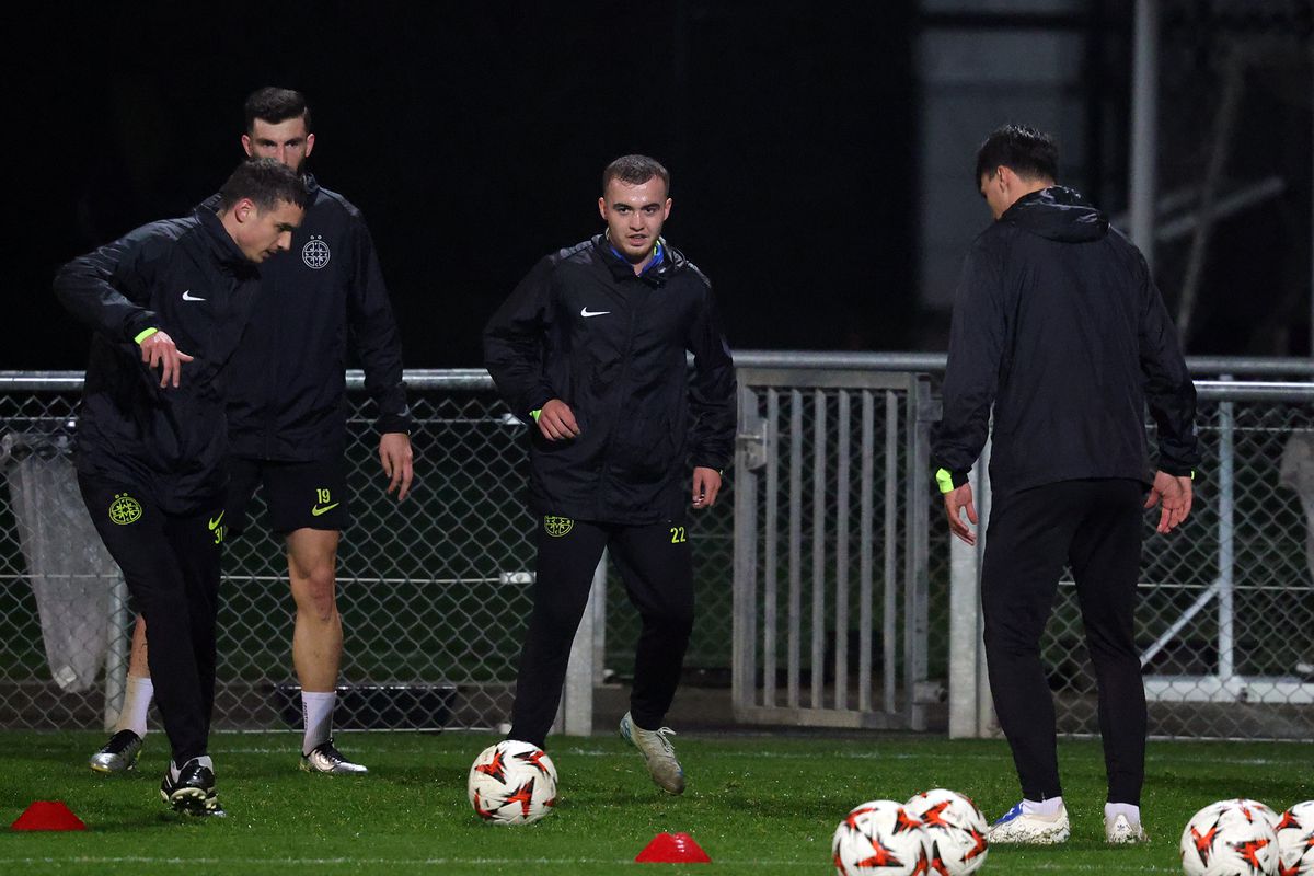 Antrenament oficial FCSB la Lyon