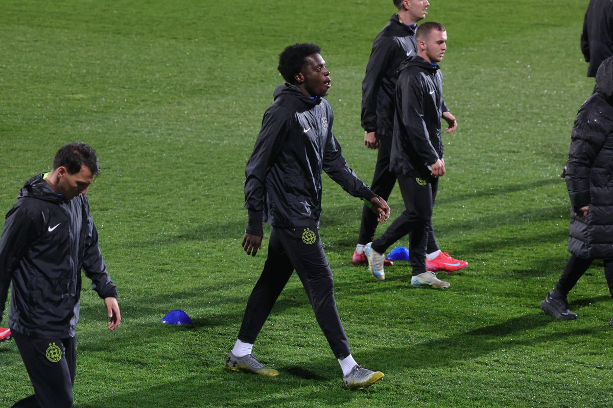 Antrenament oficial FCSB la Lyon