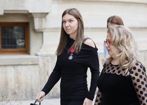 Simona Halep, apariție rară, la ceremonia lui Gică Hagi » Detaliul interesant remarcat la fosta campioană