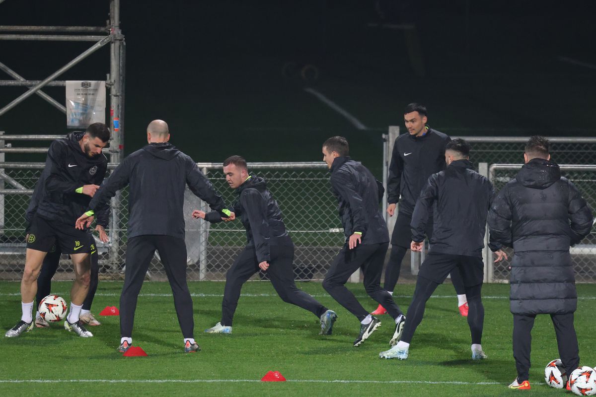 Antrenament oficial FCSB la Lyon