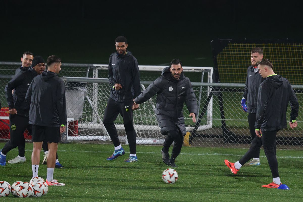 Antrenament oficial FCSB la Lyon