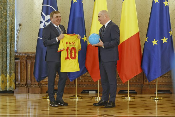 Gică Hagi, decorat cu Ordinul Național „Steaua României”. Foto: Cristi Preda (GSP)