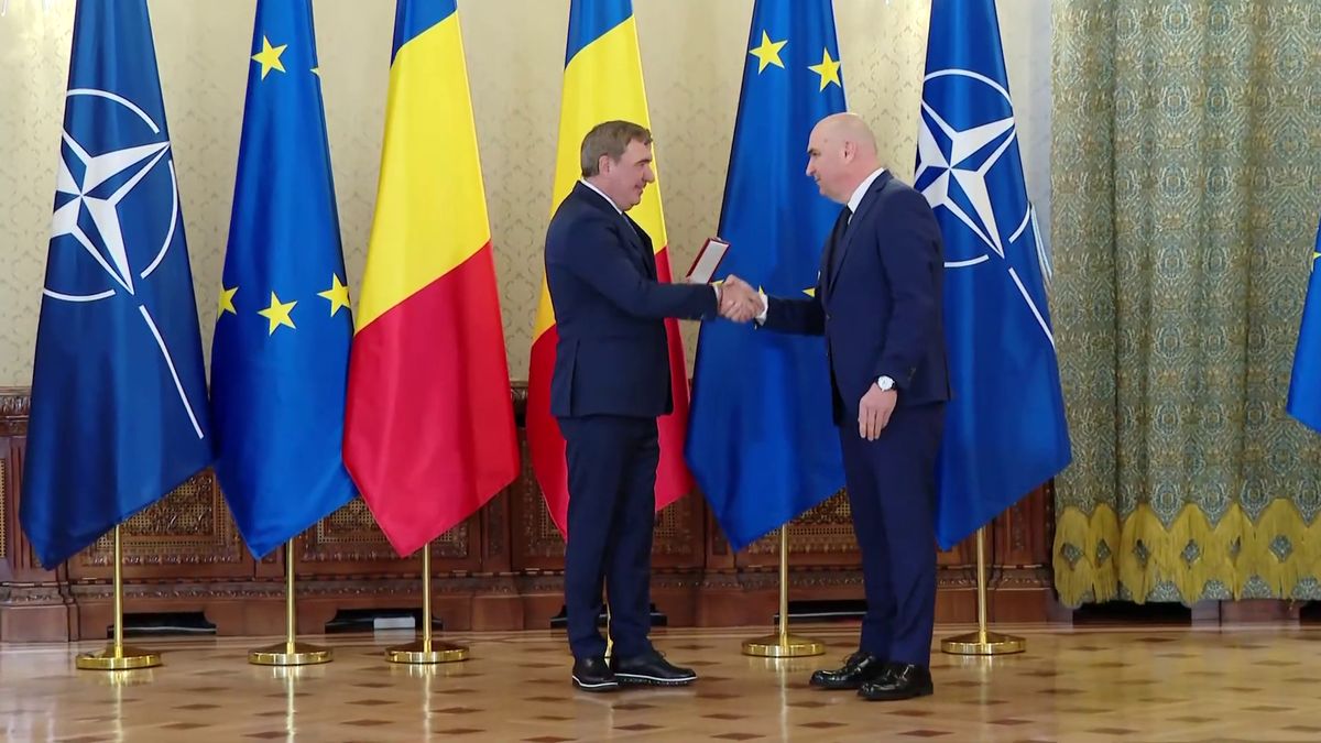 Elena Hagi a strălucit la Palatul Cotroceni » Cum a fost surprinsă soția lui Ianis la decorarea „Regelui”