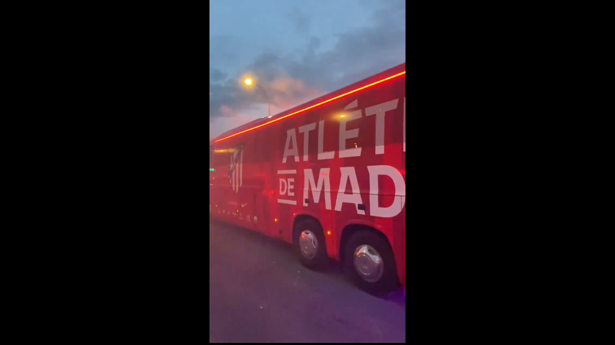 Imagini de la sosirea celor de la Atletico pentru meciul cu Real