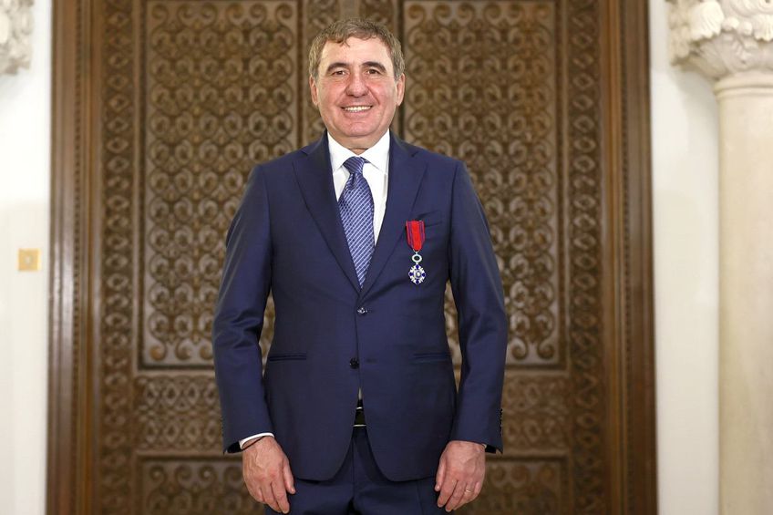 Gică Hagi, decorat cu Ordinul Național „Steaua României” în grad de Cavaler, foto: Cristi Preda