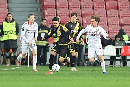 Andrei Rațiu, în Samsunspor - Rayo Vallecano / Foto: Imago Images
