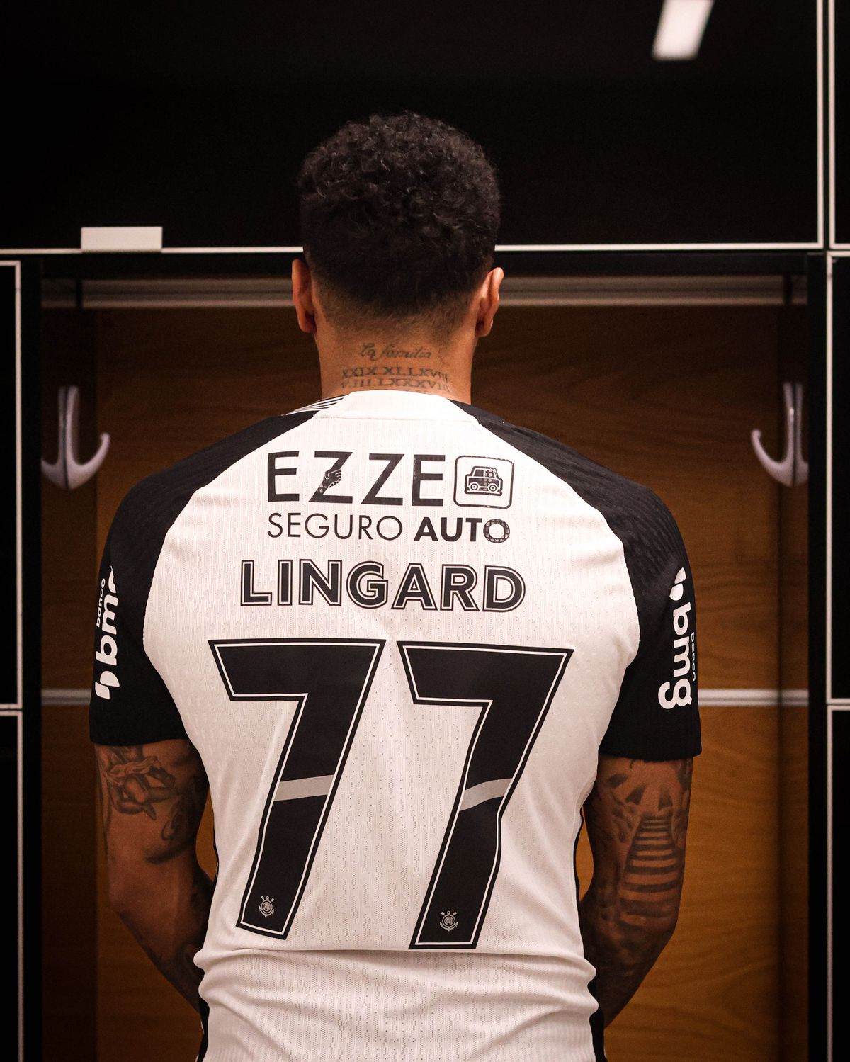 Jesse Lingard, plimbare cu bicicleta în favelele din Sao Paulo