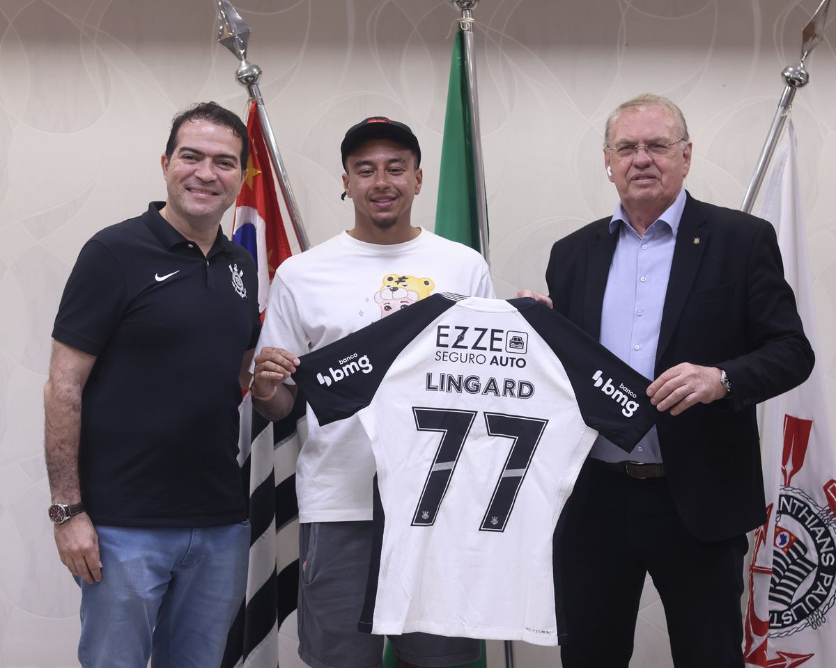 Jesse Lingard, plimbare cu bicicleta în favelele din Sao Paulo