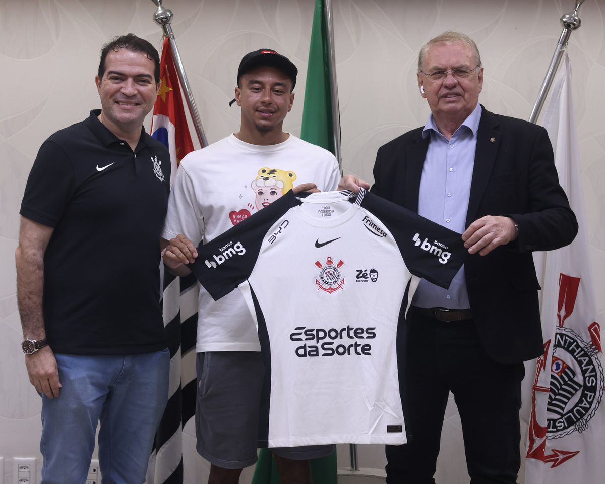 Jesse Lingard, plimbare cu bicicleta în favelele din Sao Paulo