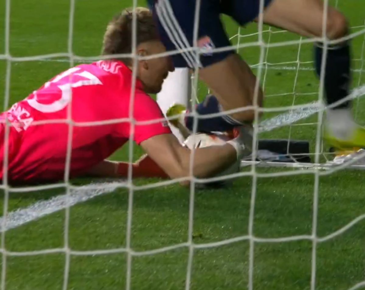 Notele lui Ionuț Radu în presa spaniolă + Reacția antrenorului, după gafa din Celta - Lyon: „Mare”