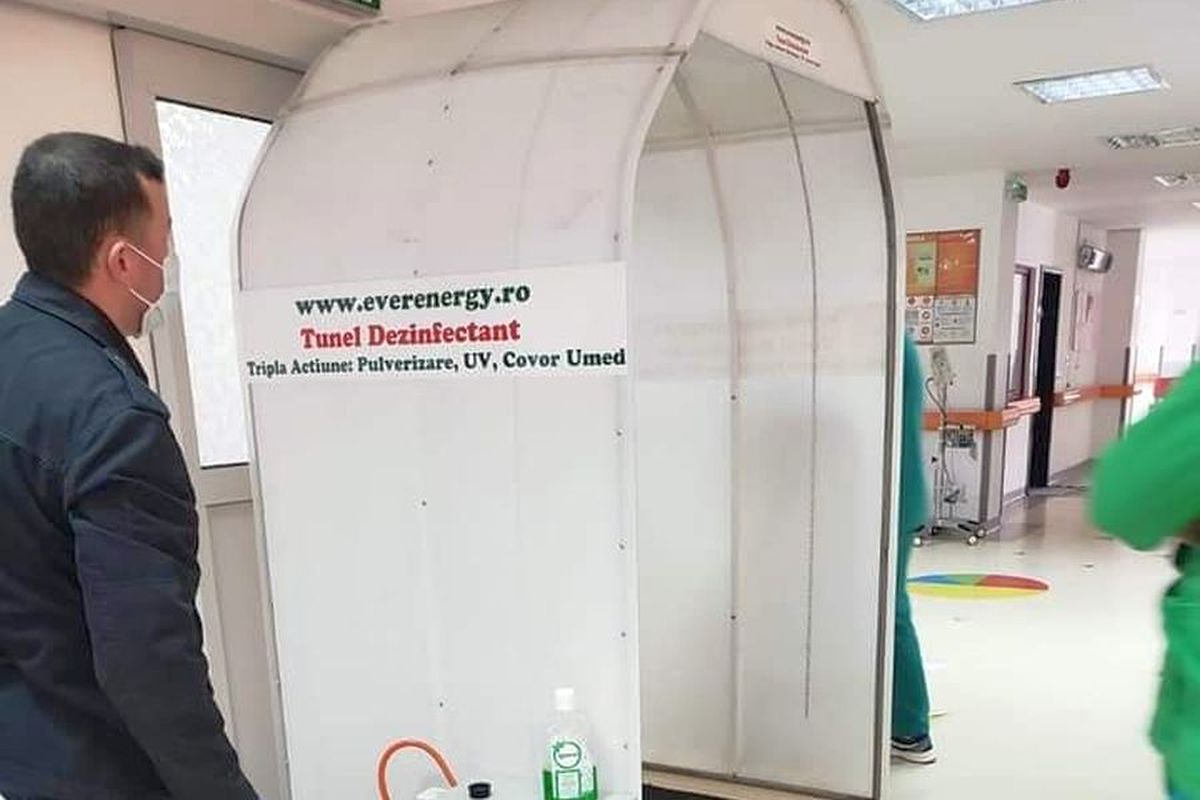 COVID-19. Tunelurile de decontaminare pentru medici, cumpărate la foc automat în România » Specialiștii avertizează: „Nu pot omorî COVID-19”