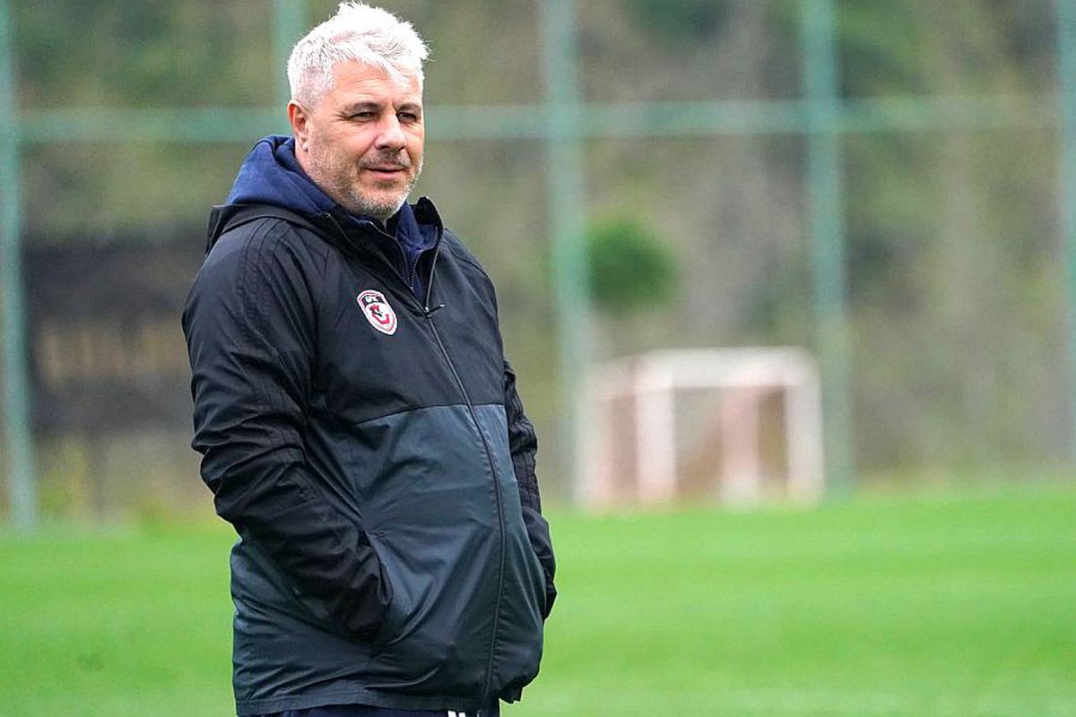 Ce carte citește Marius Șumudică în carantină și de ce nu suportă serialele TV: „Nu-mi fac nici patul. Sunt bolnav”