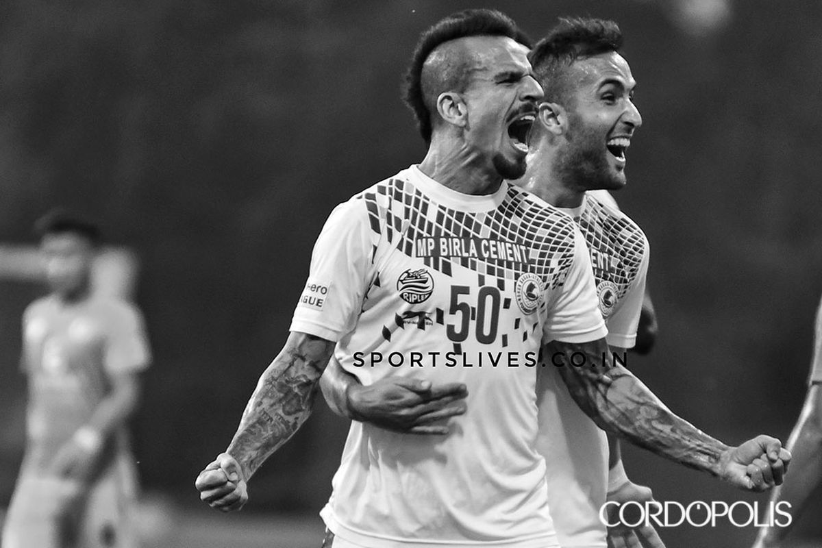 Un fotbalist spaniol prins de coronavirus în India: „Aici nu se ascund cazurile. Oamenii mor, sunt incinerați și aruncați în Gange”