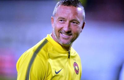 Mihai Stoica împlinește 56 de ani » Imagine de colecție postată de o legendă a Oțelului cu fotbalistul MM