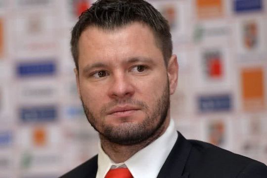 Marius Niculae (39 de ani) a acceptat să i se alăture lui Ionel Dănciulescu (44 de ani), în proiectul de la CS Dinamo.