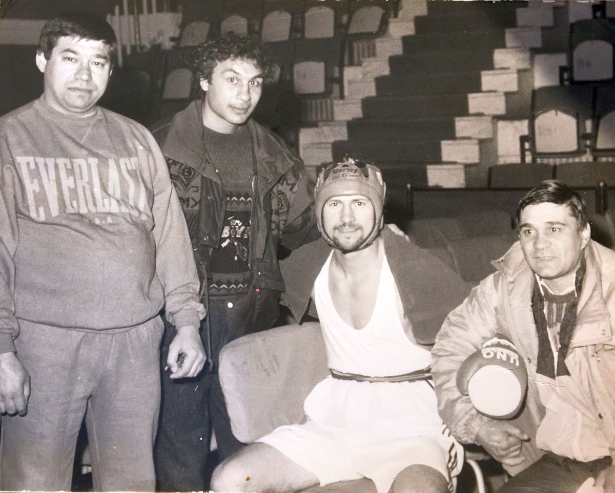 Viață de campion: 12 m² + igrasie » Cel mai talentat boxer al României are o pensie infimă și trăiește într-o casă minusculă și dărăpănată din Ferentari! Cum îl poți ajuta