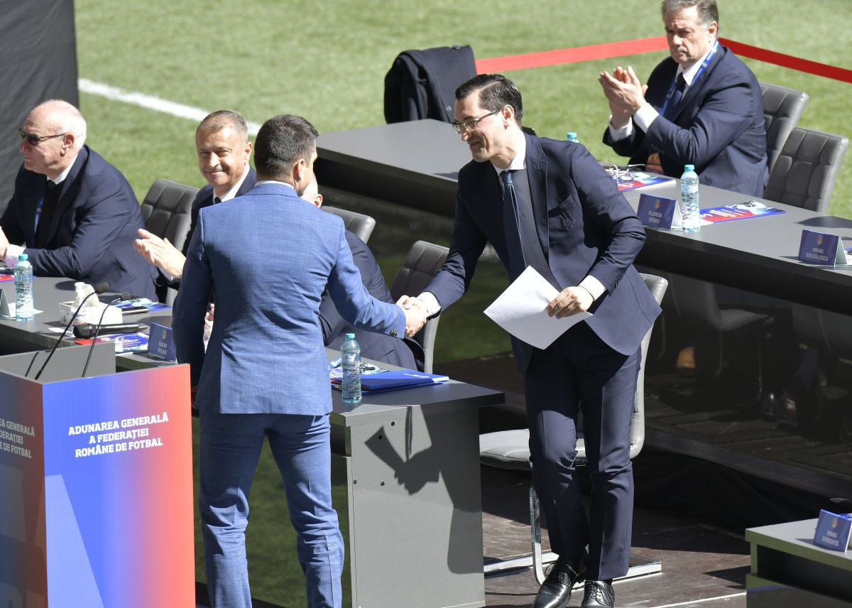 Gigi Becali, atac la Burleanu: „Are mentalitate ca Putin. Spune «Băi proștilor, noi suntem aici niște deștepți, vă punem pumnul în gură și facem ce vrem»”