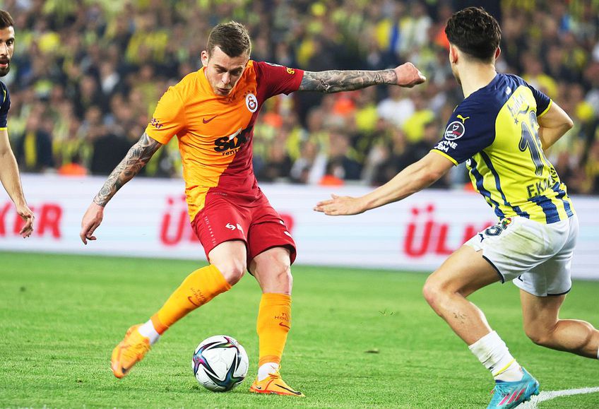 Alex Cicâldău a fost urmărit la derbyul lui Galatasaray cu Fenerbahce, 0-2, foto: Imago
