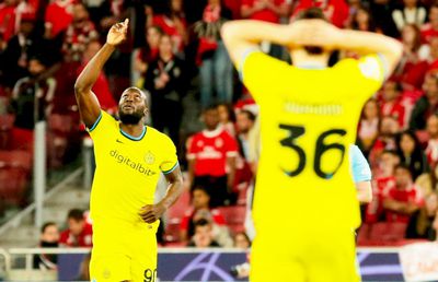 Pentru mamă! Ce gesturi a făcut Romelu Lukaku după golul de 2-0 marcat în Ligă la Lisabona