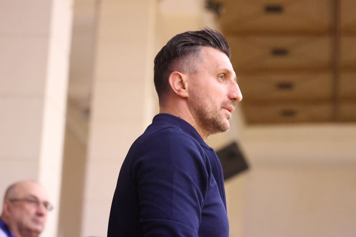 Surpriza sezonului în handbalul românesc: Dinamo, eliminată în „sferturile” Cupei României » Gestul lui Xavi Pascual din final