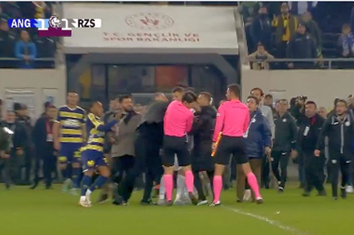 Decizie de impact luată în Turcia » Cine va sta în camera VAR la derby-uri