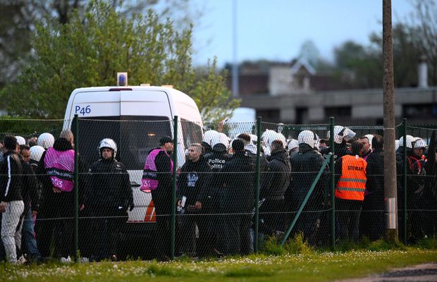 Scandal monstru pe axa Grecia - Belgia. Echipa pregătită de Răzvan Lucescu a trimis plângere oficială la UEFA!