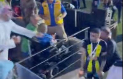 Ca în Evul Mediu! Cum a fost bătut un jucător al lui Al-Ittihad de un fan al lui Al-Hilal în finala Supercupei!