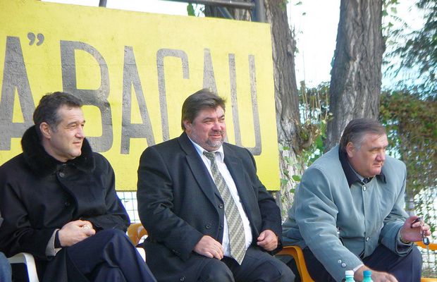 „A tras cu pistolul pe stradă!” » Amintiri geniale cu omul numărul 1 al unei echipe de tradiție: „A venit cu o geantă de bani: «Ia, bă, țărane!»”