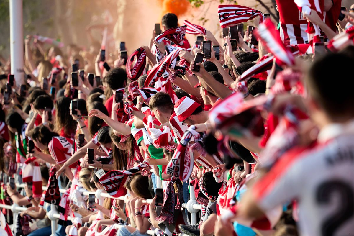 Imagini SENZAȚIONALE din Spania » Un milion de oameni au sărbătorit prima Cupă după 40 de ani