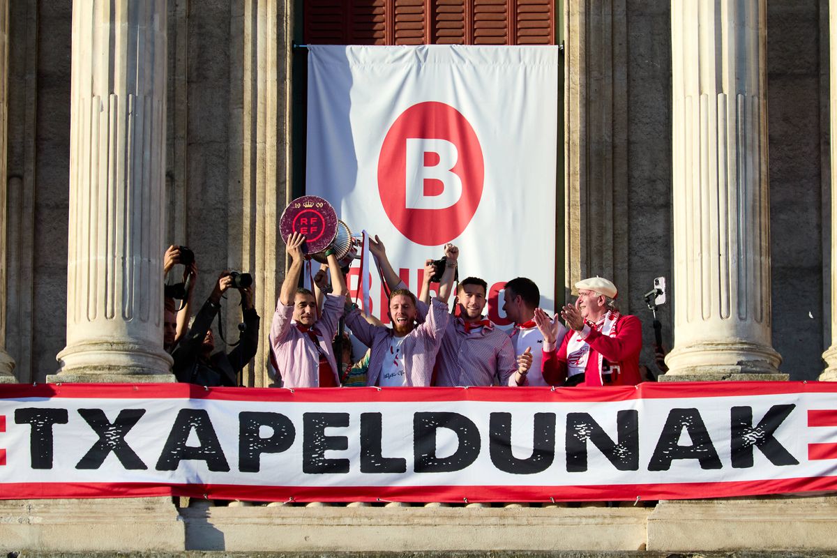 Imagini SENZAȚIONALE din Spania » Un milion de oameni au sărbătorit prima Cupă după 40 de ani