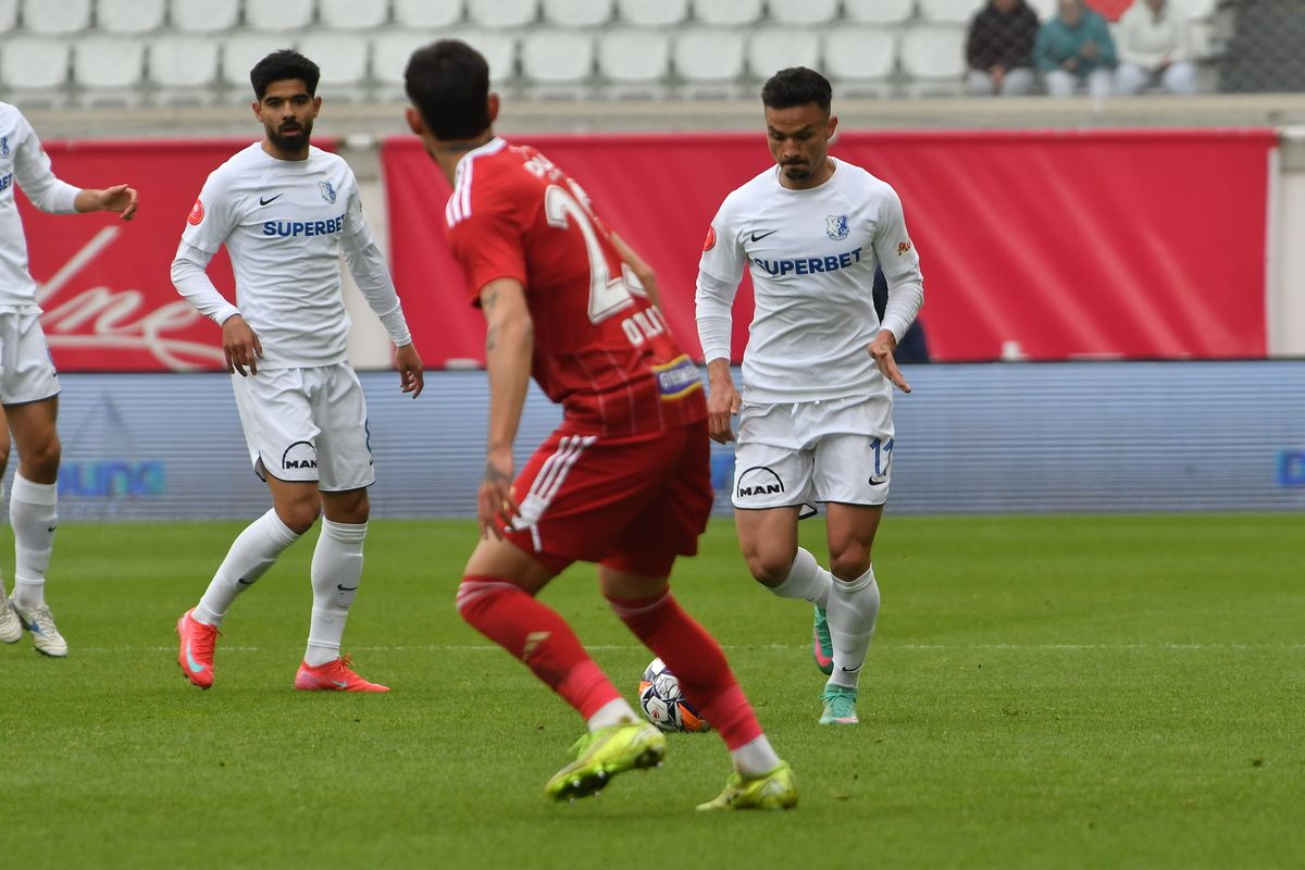 Hagi l-a învins pe Dorinel Munteanu! Sepsi, în prăpastie după UMILINȚA cu Farul » Clasament incredibil în play-out