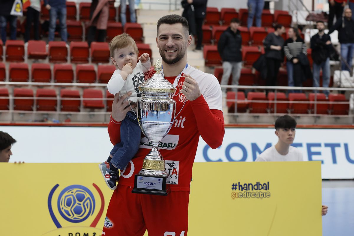 Dinamo câștigă Cupa României la handbal masculin » Succes clar în finala cu Potaissa Turda