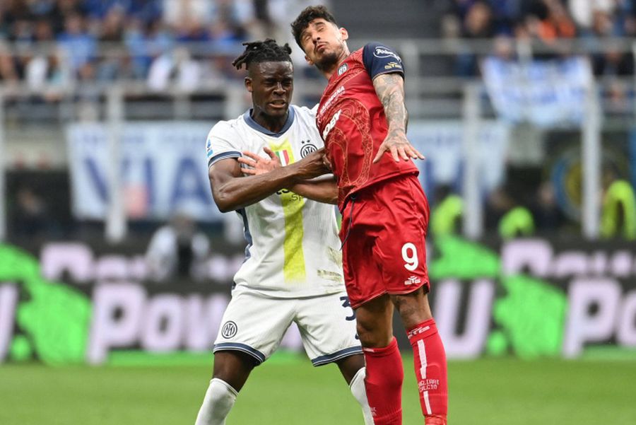 Florinel Coman, în Inter - Cagliari/ foto Imago Images Antrenorul explică de ce Florinel Coman joacă puțin » „Nu s-a schimbat nimic de când a venit la Cagliari!”