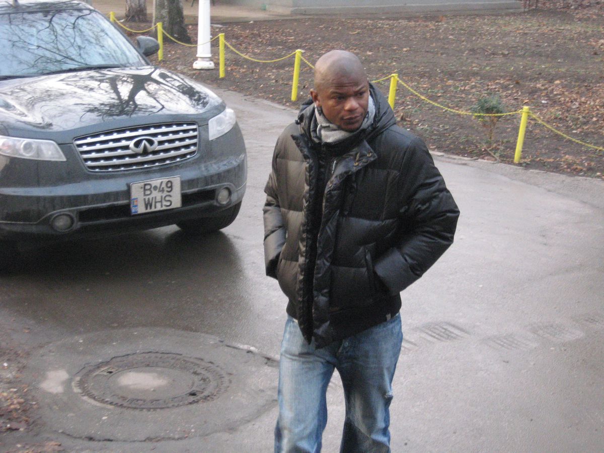 De ce a venit în România jucătorul adus cu petale de trandafiri și covor roșu: „Să se bucure de viața de noapte. Cui nu-i place?!”