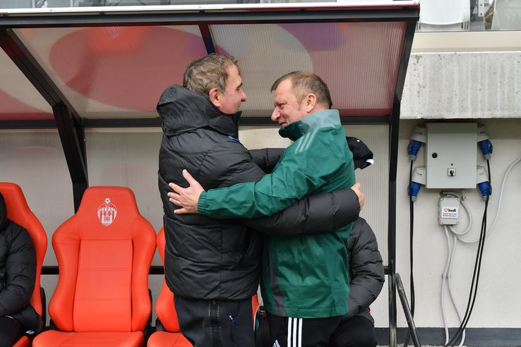 Gică Hagi și Dorinel Munteanu, la Sepsi - Farul, etapa #4 din play-out / foto: Bogdan Bălaș (GSP)