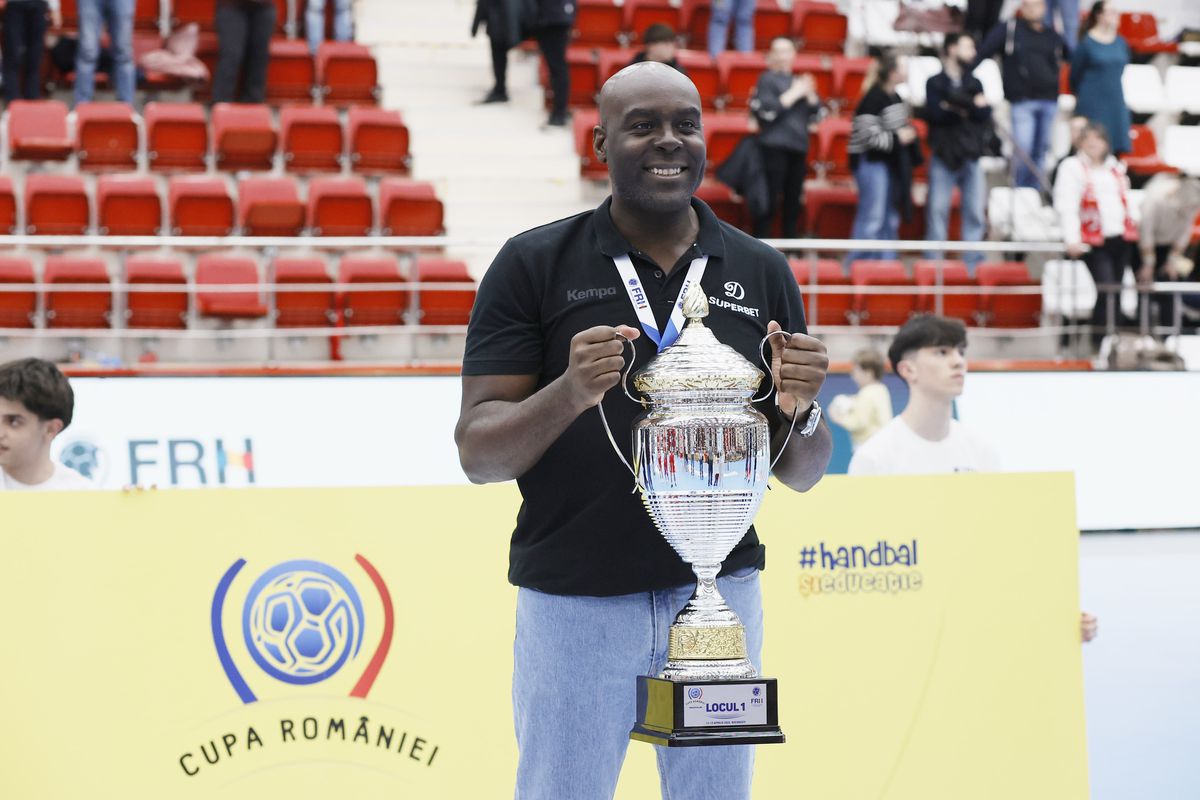 Dinamo câștigă Cupa României la handbal masculin » Succes clar în finala cu Potaissa Turda