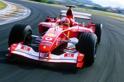 Michael Schumacher la volanul Ferrari în 2003, pe vremea când erau utilizate motoarele V10 // foto: Guliver/gettyimages