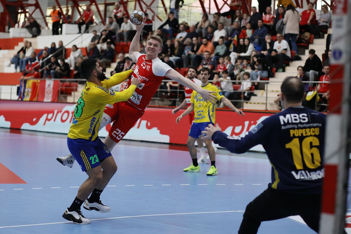 Dinamo câștigă Cupa României la handbal masculin » Succes clar în finala cu Potaissa Turda