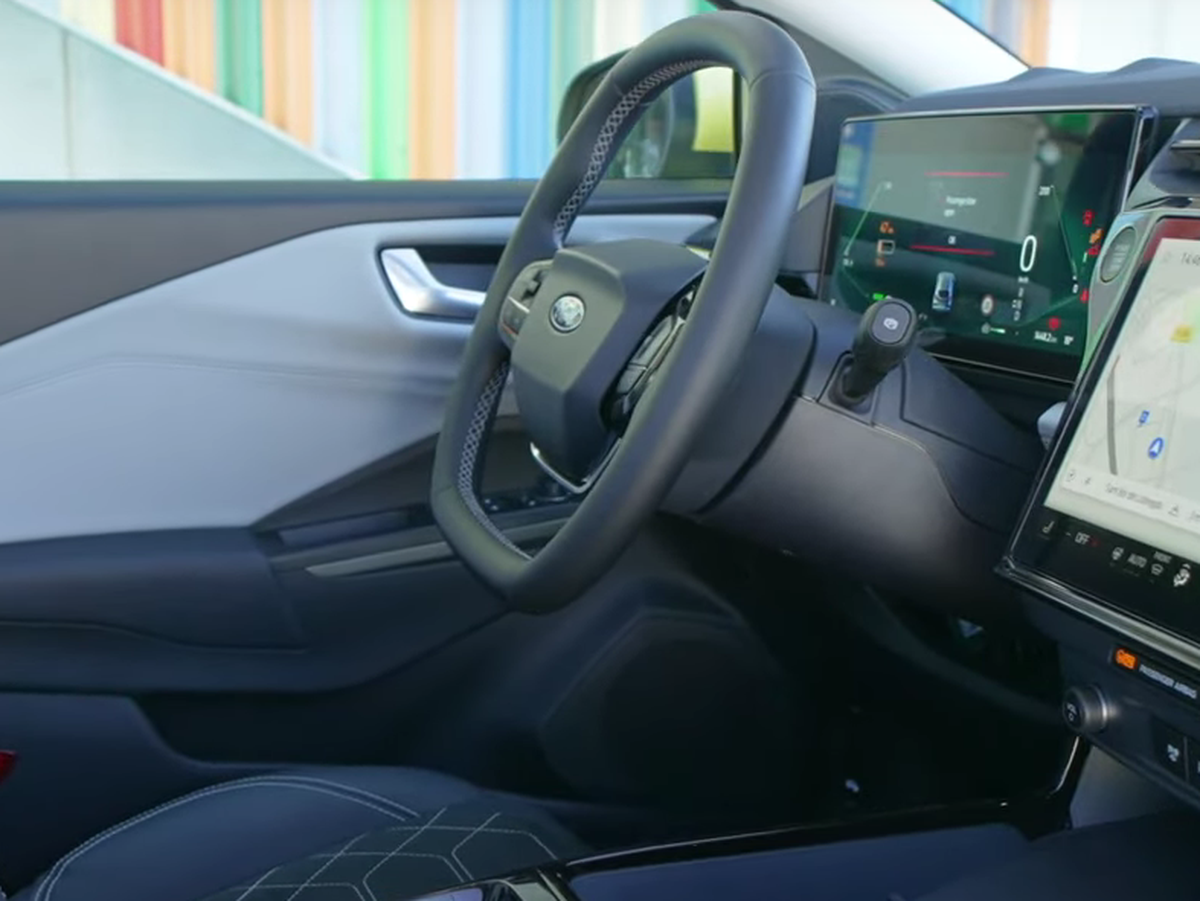 Prima mașină electrică fabricată în România ajunge la clienți în această primăvară » Cum arată modelul produs la Craiova