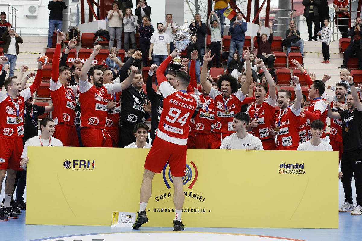 Dinamo câștigă Cupa României la handbal masculin » Succes clar în finala cu Potaissa Turda
