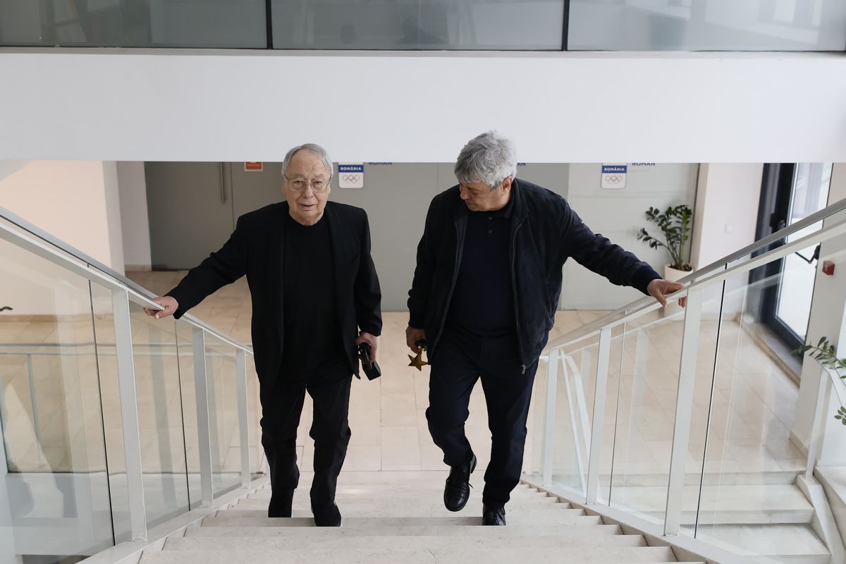 „Trebuie s-o spun p-asta, că n-o știi!” » Dezvăluirea lui Mircea Lucescu pentru Marius Lăcătuș după 40 de ani: „Mi s-a impus să nu te mai iau la națională!”