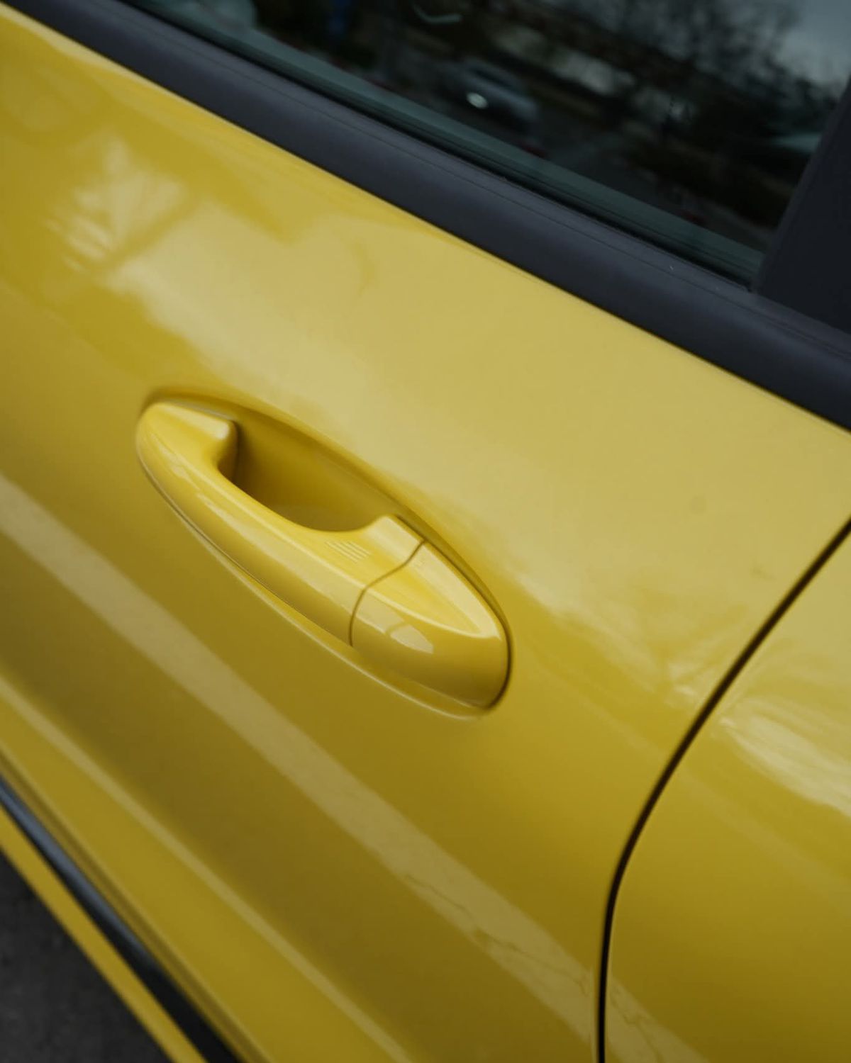 Prima mașină electrică fabricată în România ajunge la clienți în această primăvară » Cum arată modelul produs la Craiova