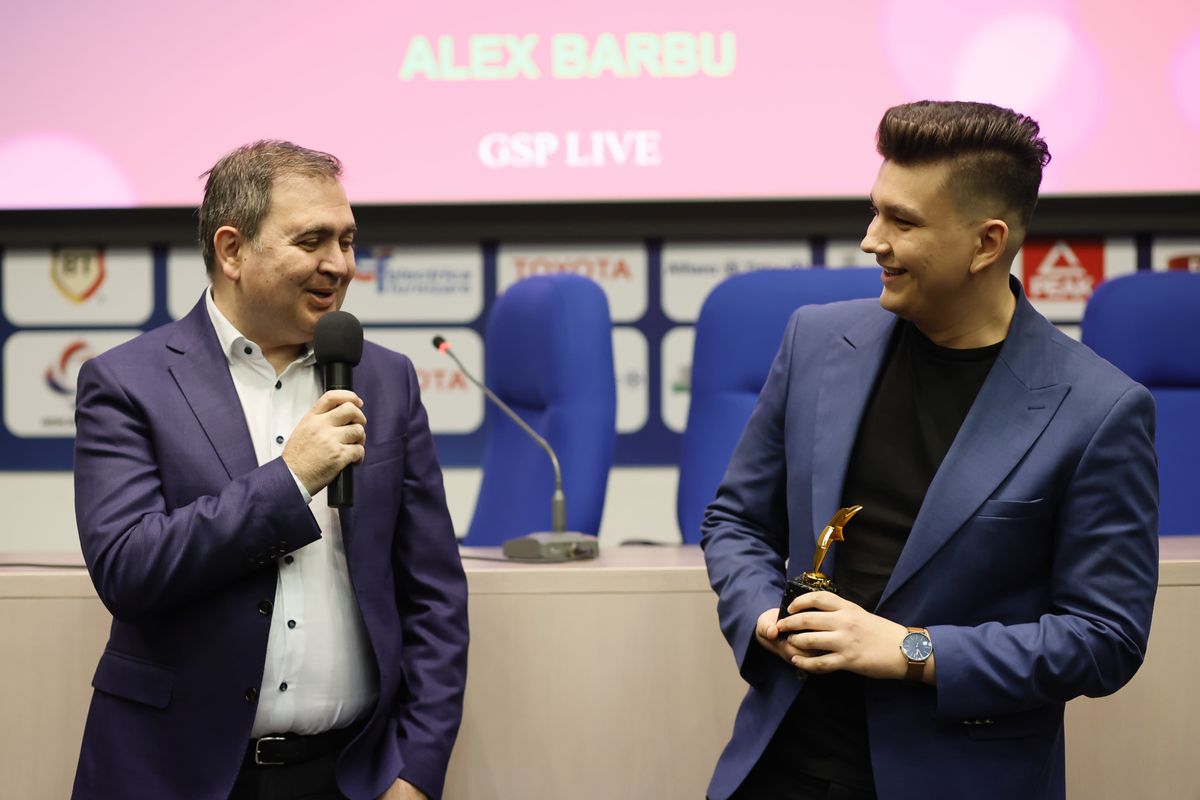 „Trebuie s-o spun p-asta, că n-o știi!” » Dezvăluirea lui Mircea Lucescu pentru Marius Lăcătuș după 40 de ani: „Mi s-a impus să nu te mai iau la națională!”