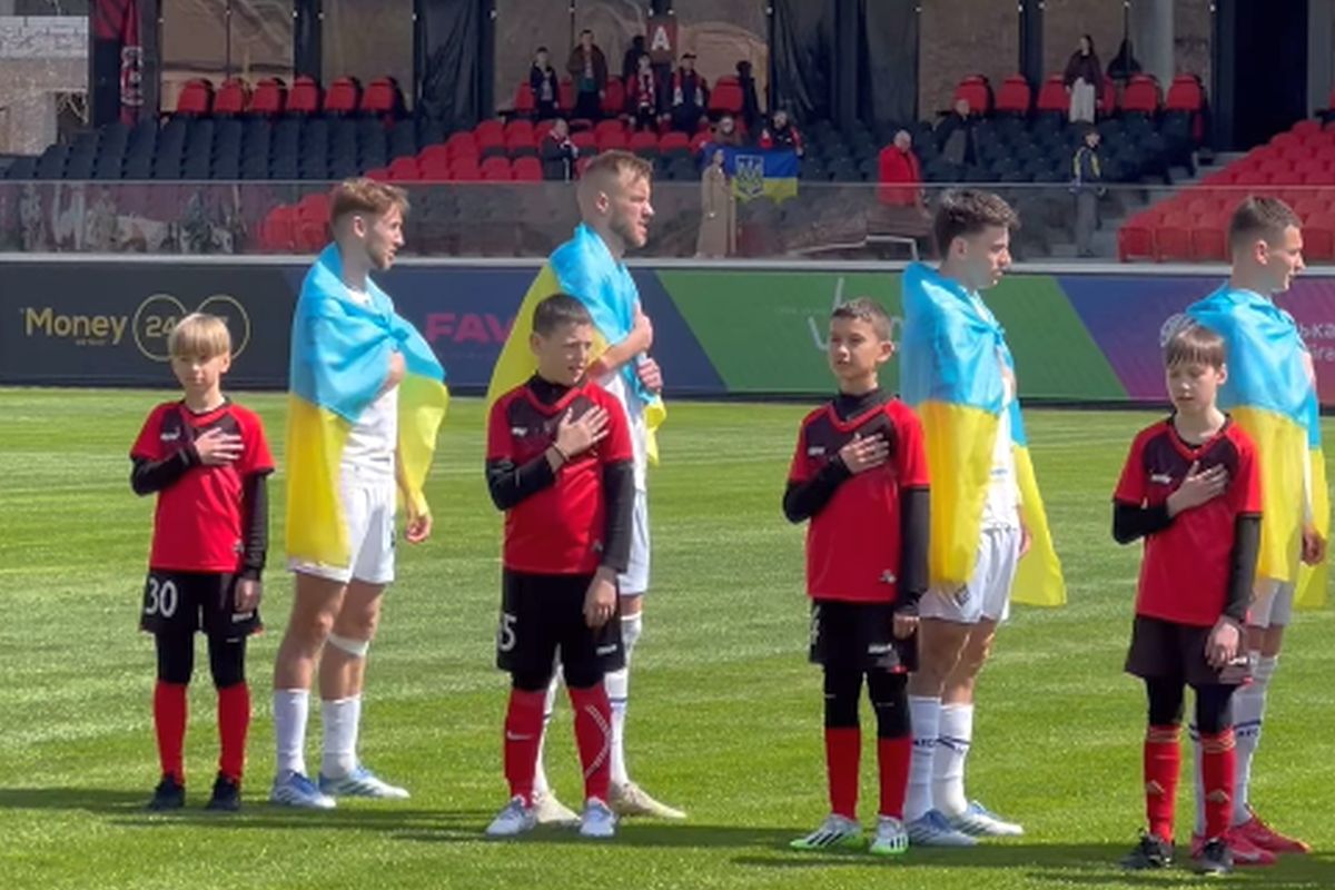 Meciul lui Dinamo Kiev, încheiat la aproape 3 ore de la start