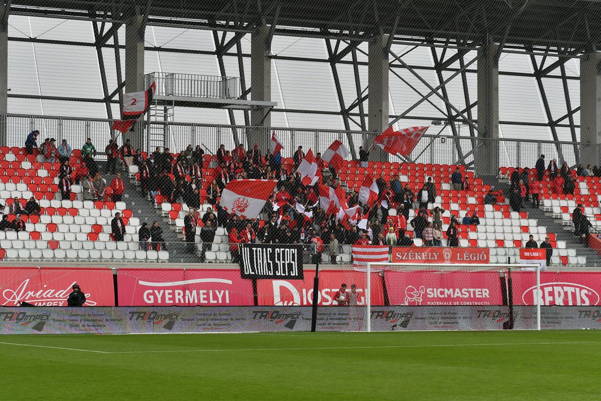 Hagi l-a învins pe Dorinel Munteanu! Sepsi, în prăpastie după UMILINȚA cu Farul » Clasament incredibil în play-out