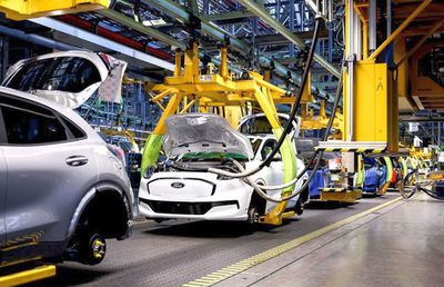 Prima mașină electrică fabricată în România ajunge la clienți în această primăvară » Cum arată modelul produs la Craiova