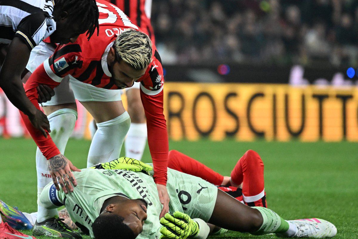 Mike Maignan s-a ciocnit violent cu un coechipier în Udinese - AC Milan » Scene copleșitoare: Abraham se ruga în genunchi! Portarul e conștient